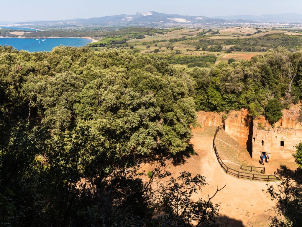 necropoli san cerbone parco di populonia e baratti